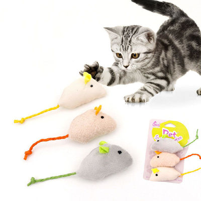 毛布の猫マウス インタラクティブな屋内猫のための猫のおもちゃ 猫のおもちゃ 人気スタイルとインタラクティブな機能